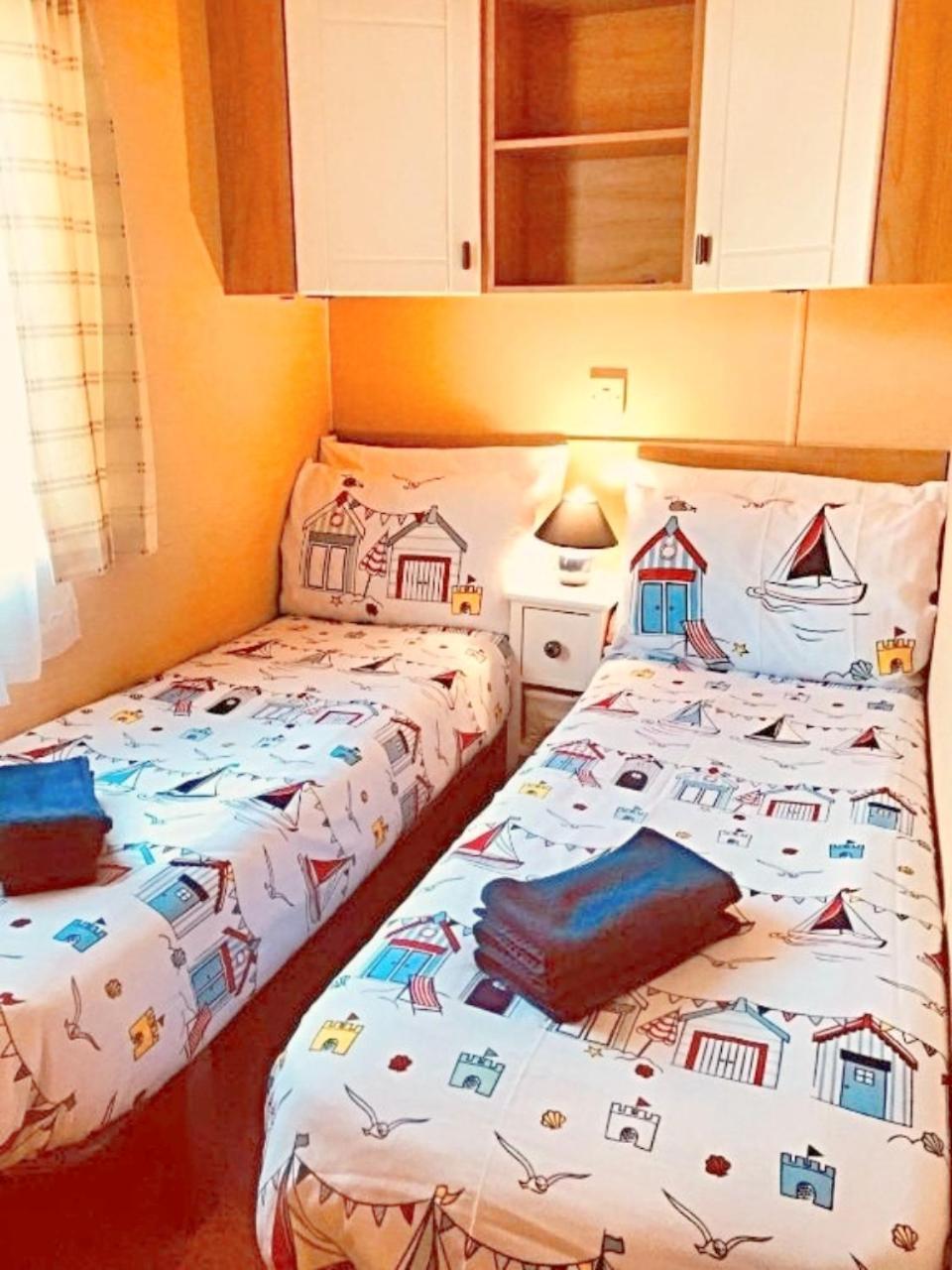 Hillside Caravan ดอว์ลิช ภายนอก รูปภาพ